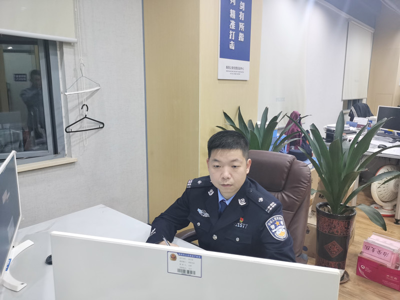袁文彬_副本.jpg